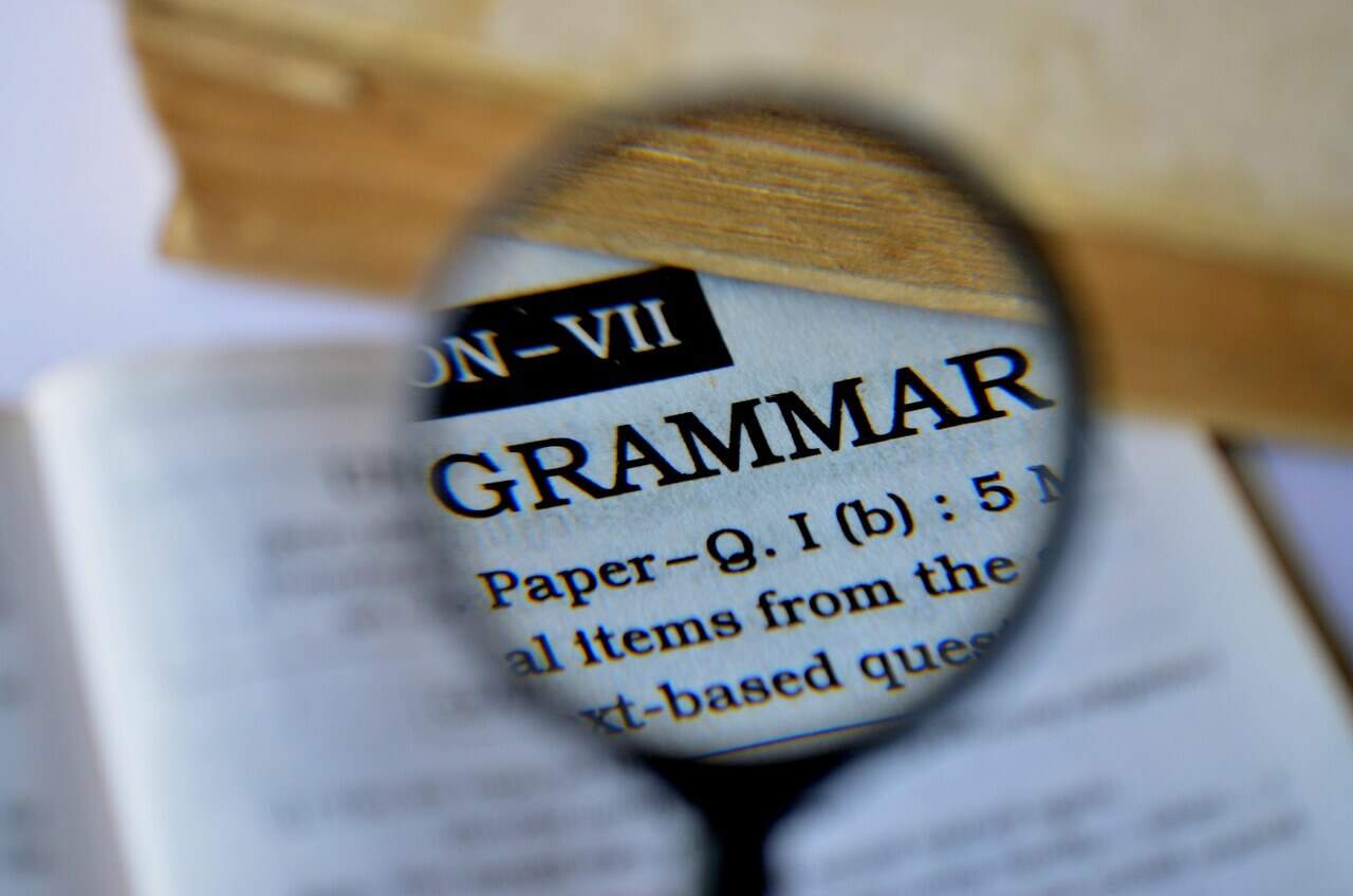 Grammar under spotlight - PDPics Pixabay